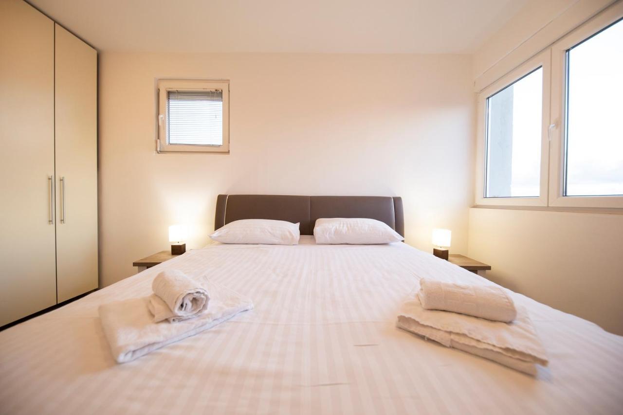 City&Sea View 2Br 4+2 ザダル エクステリア 写真